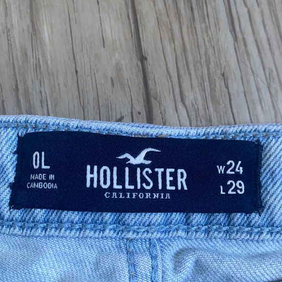 blue distressed mom jeans - Picture 2 of 5